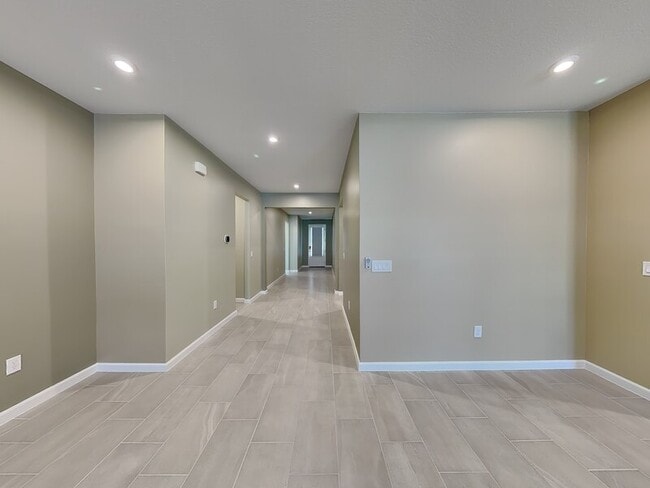 Photo - 2633 Ginseng Ivy St