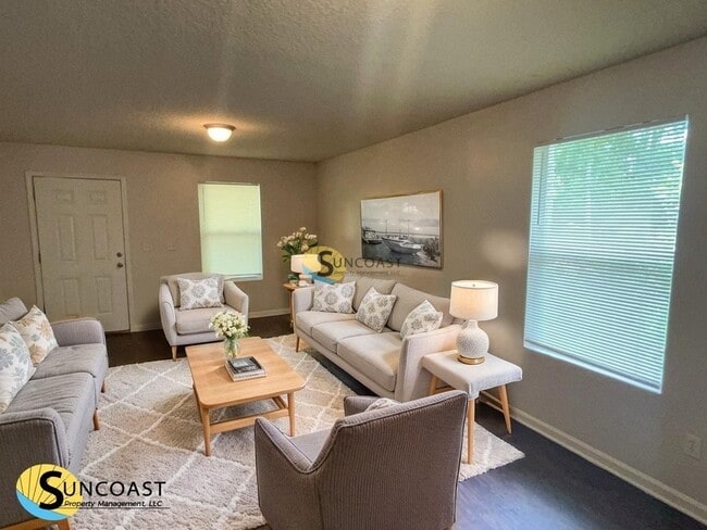 Photo - 481 Nitram Ave