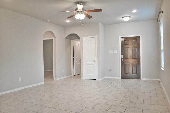 Photo - 31619 Heguy Pass