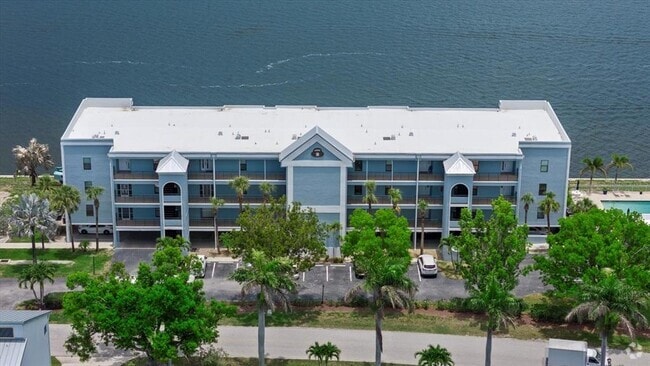 Building Photo - 1750 Jamaica Way Unit 211 Rental