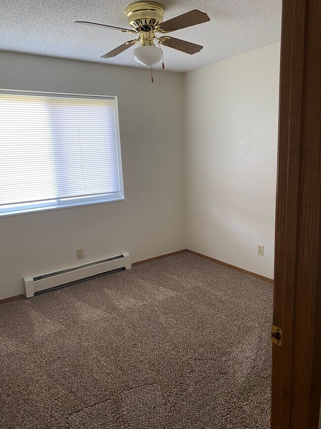 Valley View Apartments For Rent in Cedar Rapids, IA