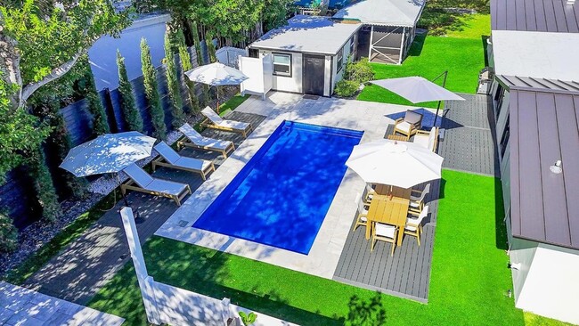 Photo - 3210 Palm Dr