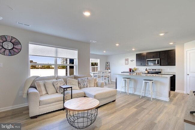 Photo - 134 Charming Frst Ave