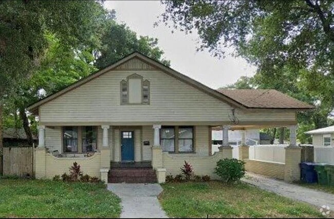 Building Photo - 2815 N Jefferson St Rental