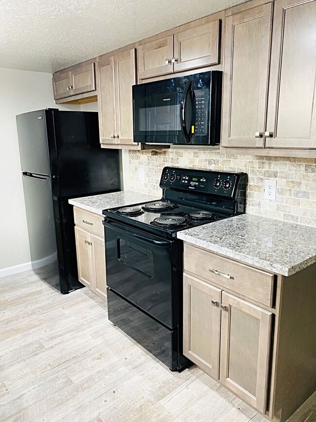 Photo - 2700 N 16th St