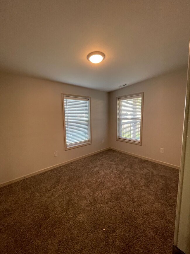 Photo - Centrally Located 3/2