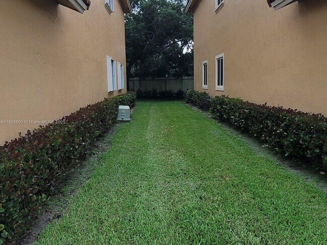 Photo - 570 Princess Dr