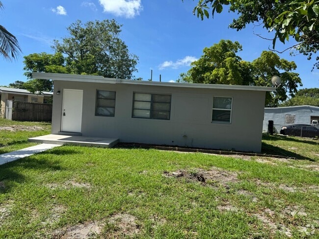 Building Photo - 4550 SW 36th St Rental