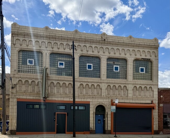 Building Photo - 22-26 N Pulaski Rd Unit 24-1R