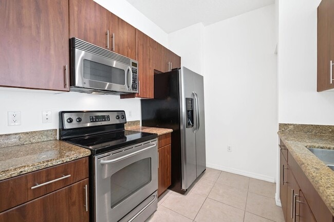 Photo - 2401 NE 65th St Unit 606