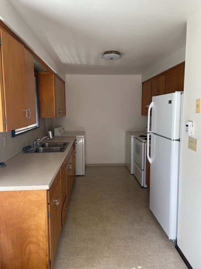 Photo - 2 Bedroom/ 1 bath duplex Unit 1308