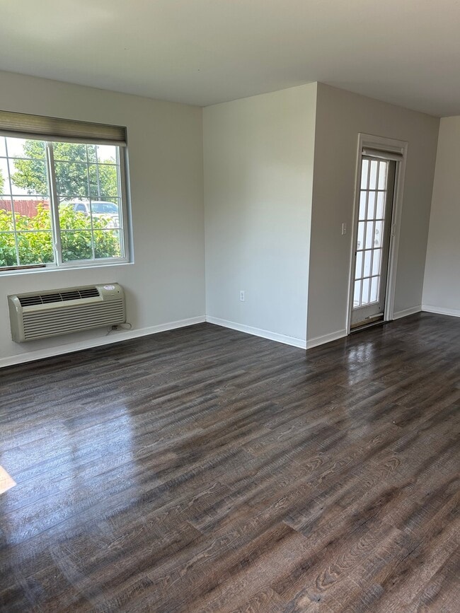 Photo - 132 Bertram Dr Unit A