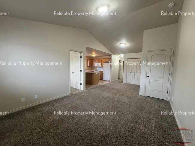 Photo - 184 Stockham Blvd