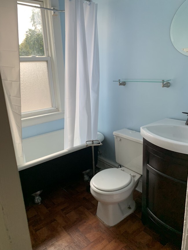 Brand New Bathroom - 2223 Murray Hill Rd Apartments Unit 2
