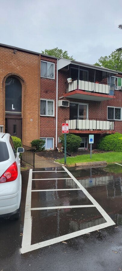 Spacious Condo - Northeast - Spacious Condo - Northeast