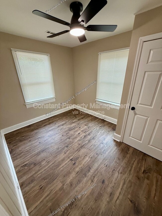 Photo - 281 Park St