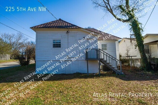 Photo - 225 5th Ave NW