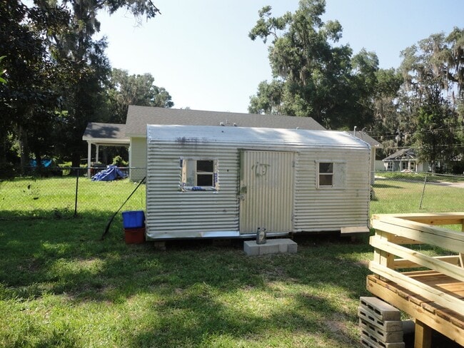 Photo - Nice 4 bedroom/2 Bathroom home
