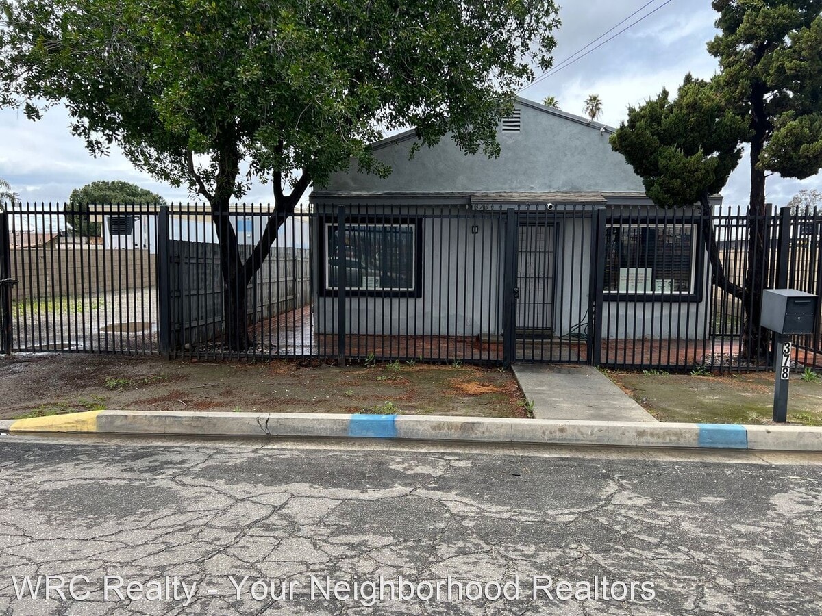 3 br, 1 bath House - 378 S. Mountain View Ave - 3 br, 1 bath House - 378 S. Mountain View Ave