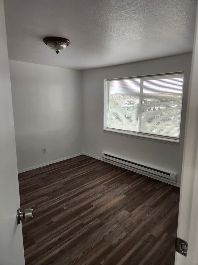 Photo - 849 Moccasin Ln