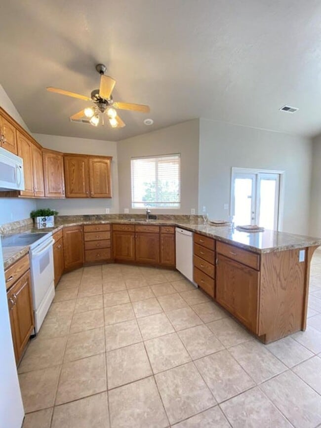 Photo - 3 Bedroom Home With Valley Views In St. George
