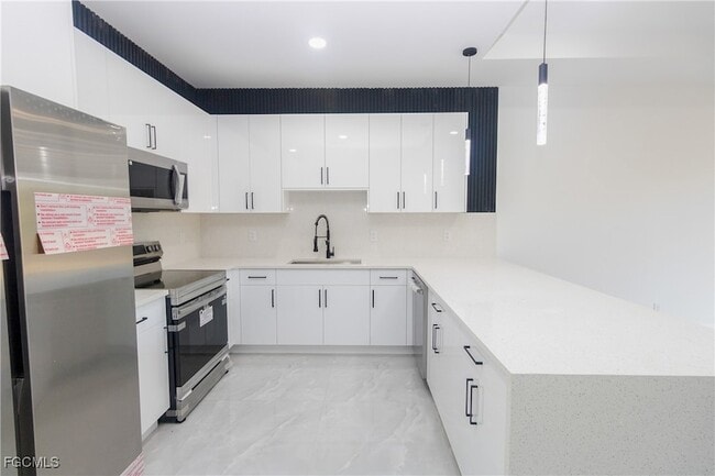 Photo - 843 Duplex St E Unit B