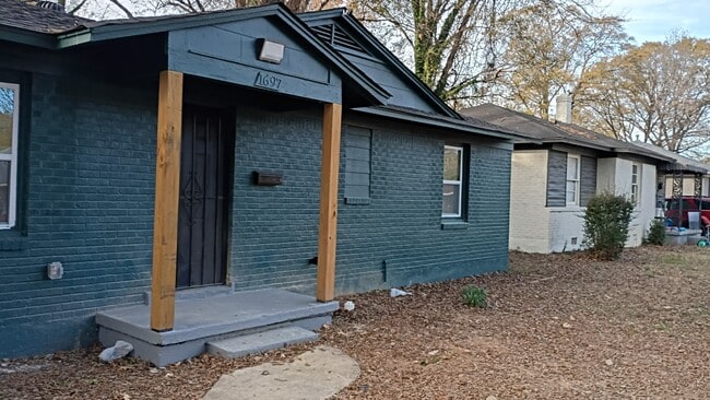 Building Photo - 1697 Baine Ave