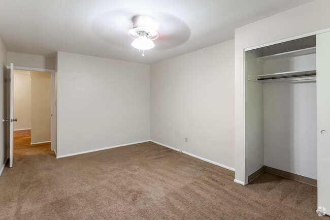 3HAB 2BA - 1,350 ft²