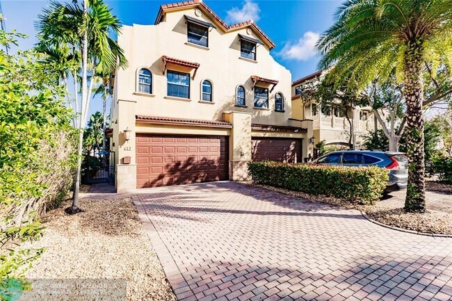 Photo - 612 SW 8th Ave