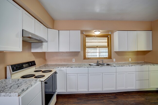 Photo - 3717 Brentwood Dr