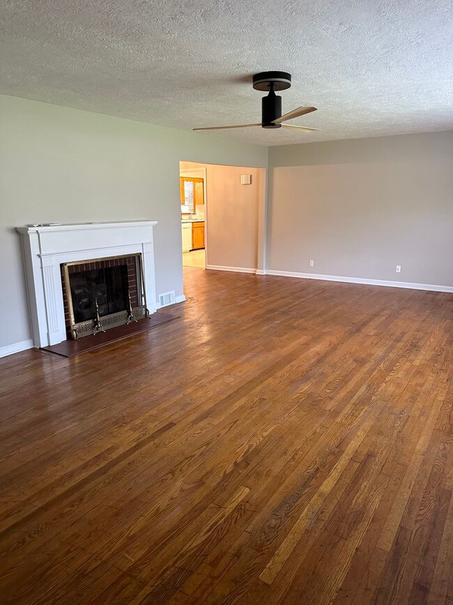 Photo - Perfect Home Near MSU and Mercy Hospital