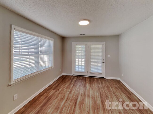Photo - 2112 Saponi Village Ct