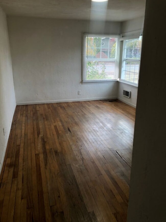 Photo - 7105 166th Ave E