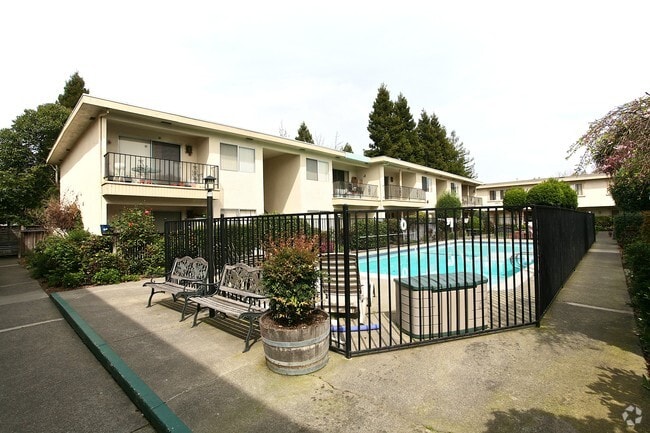 Photo - El Prado Apartments