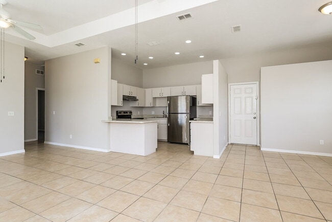 Photo - 504 N 7th St