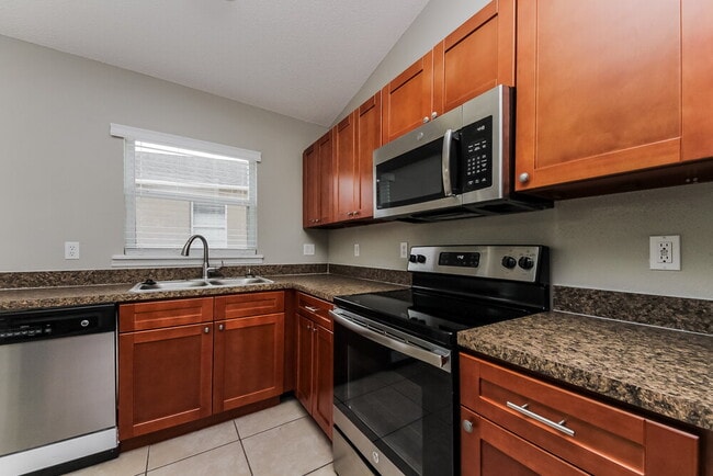 Photo - 1125 Winding Water Way