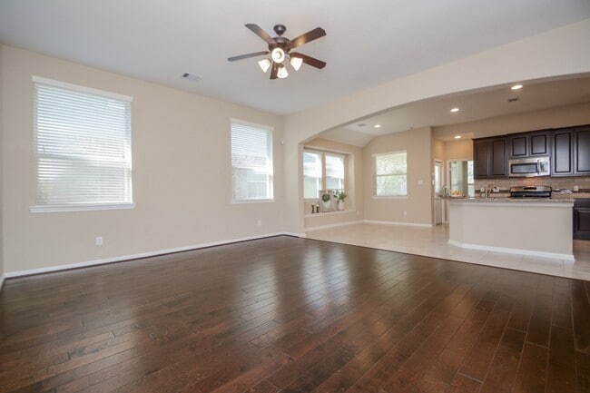 Building Photo - 118 N Heritage Mill Cir