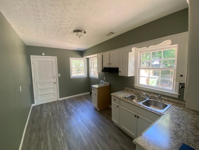 Photo - **ON HOLD**East Columbus, GA 4 Bedroom / 1...