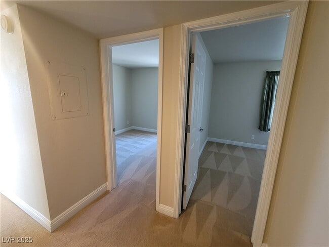 Building Photo - 2801 N Rainbow Blvd Unit 264 Rental
