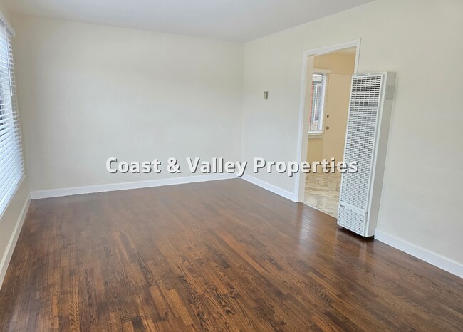 601 Forest Ave Unidad 601 Forest Avenue #1