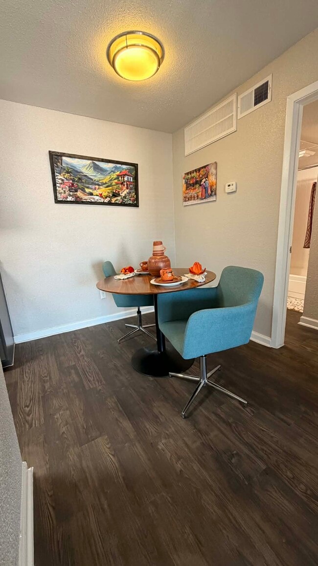 Photo - Casa Colinas Apartments