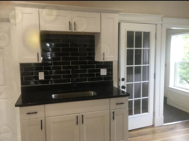 Photo - 25 W Ashland St Unit 2