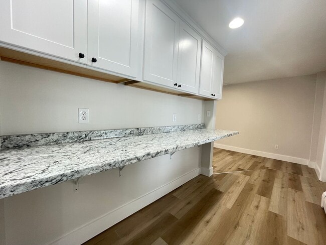 Photo - 16 Avon St Unit 2