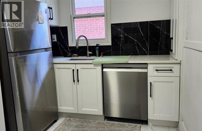 Photo - 1159 Highland Ave