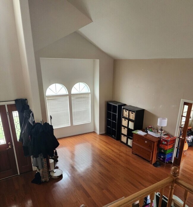 Photo - 848 Granada Ln