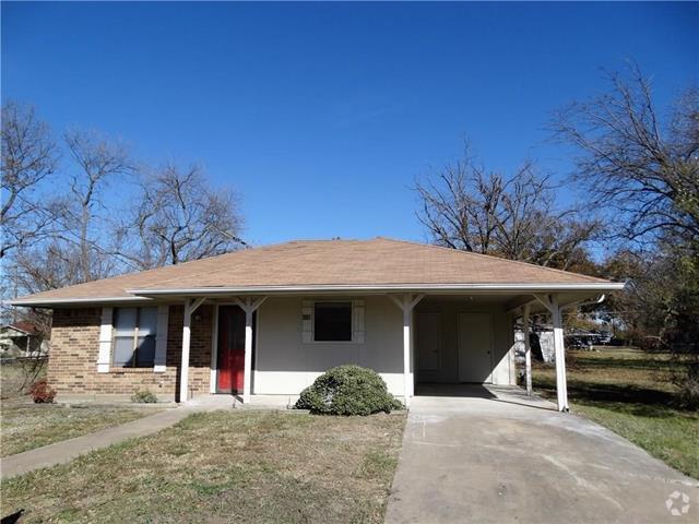 Building Photo - 406 E Pecan St Rental