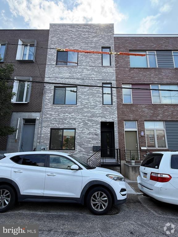 Building Photo - 941 N 6th St Unit 2 Rental
