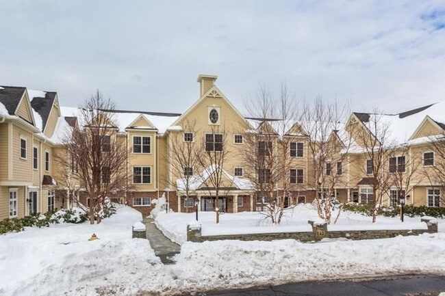 Photo - 142 Bigelow St