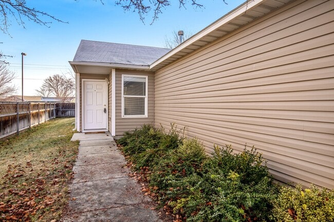 Photo - Freshly Updated 3-Bedroom Home for Rent in South Boise