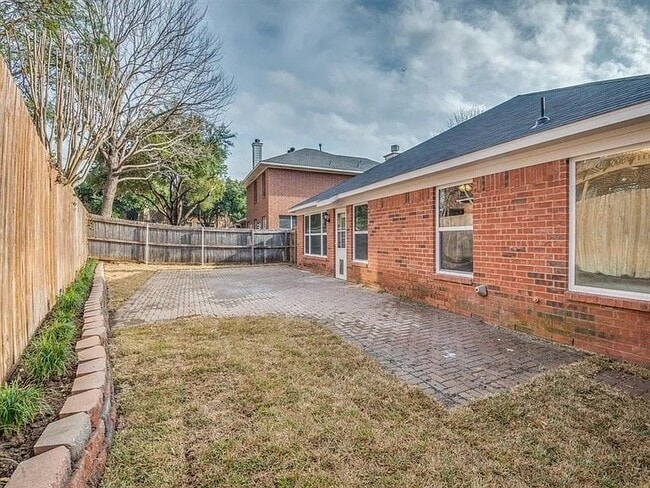 Photo - 1904 Fairhaven Ct